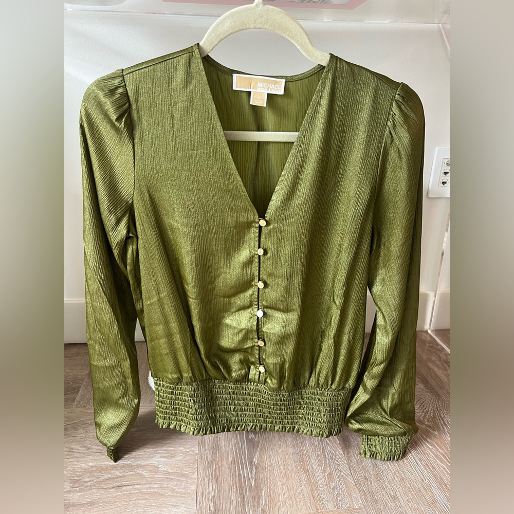 Michael Kors Satin Blouse in Olive. XS. Worn once